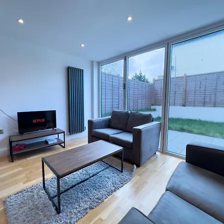 Appartement Deluxe 3 Bed Flat With Garden à Finchley Extérieur photo