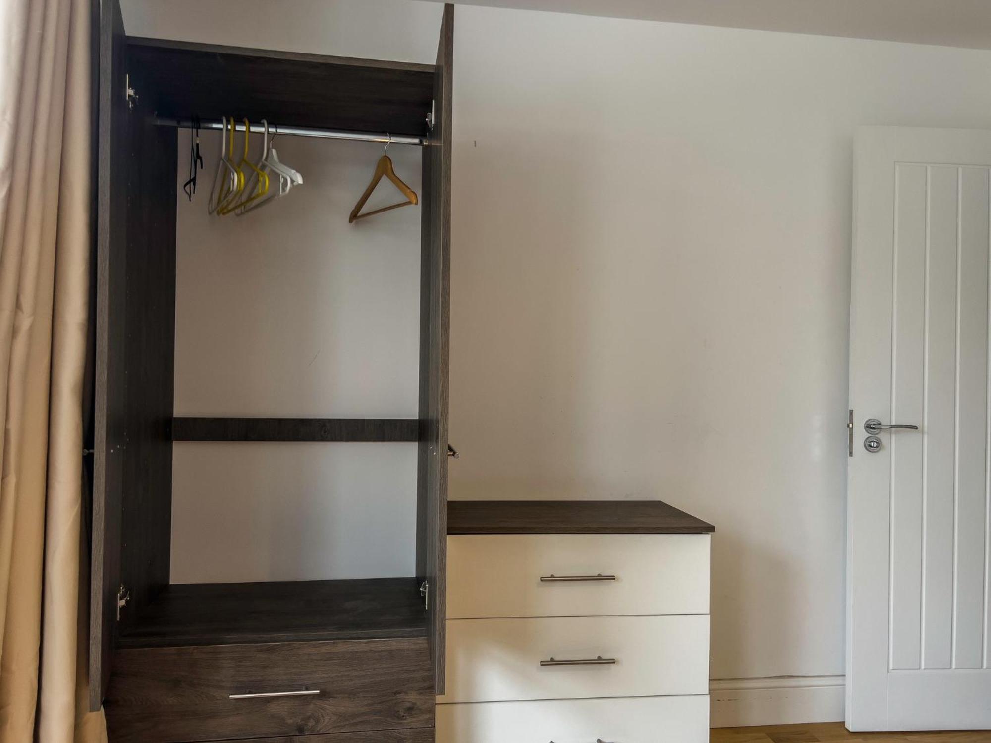 Deluxe 3 Bed Flat With Garden Apartment Finchley