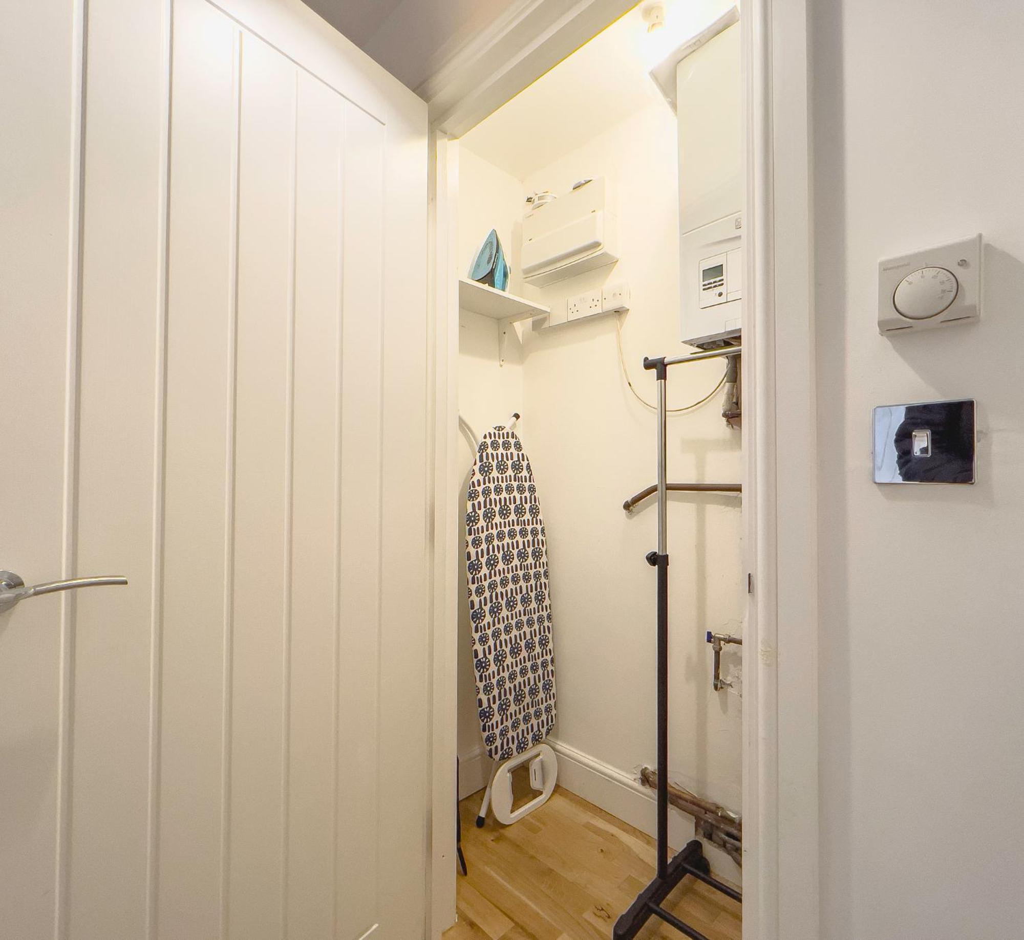 Deluxe 3 Bed Flat With Garden * Finchley